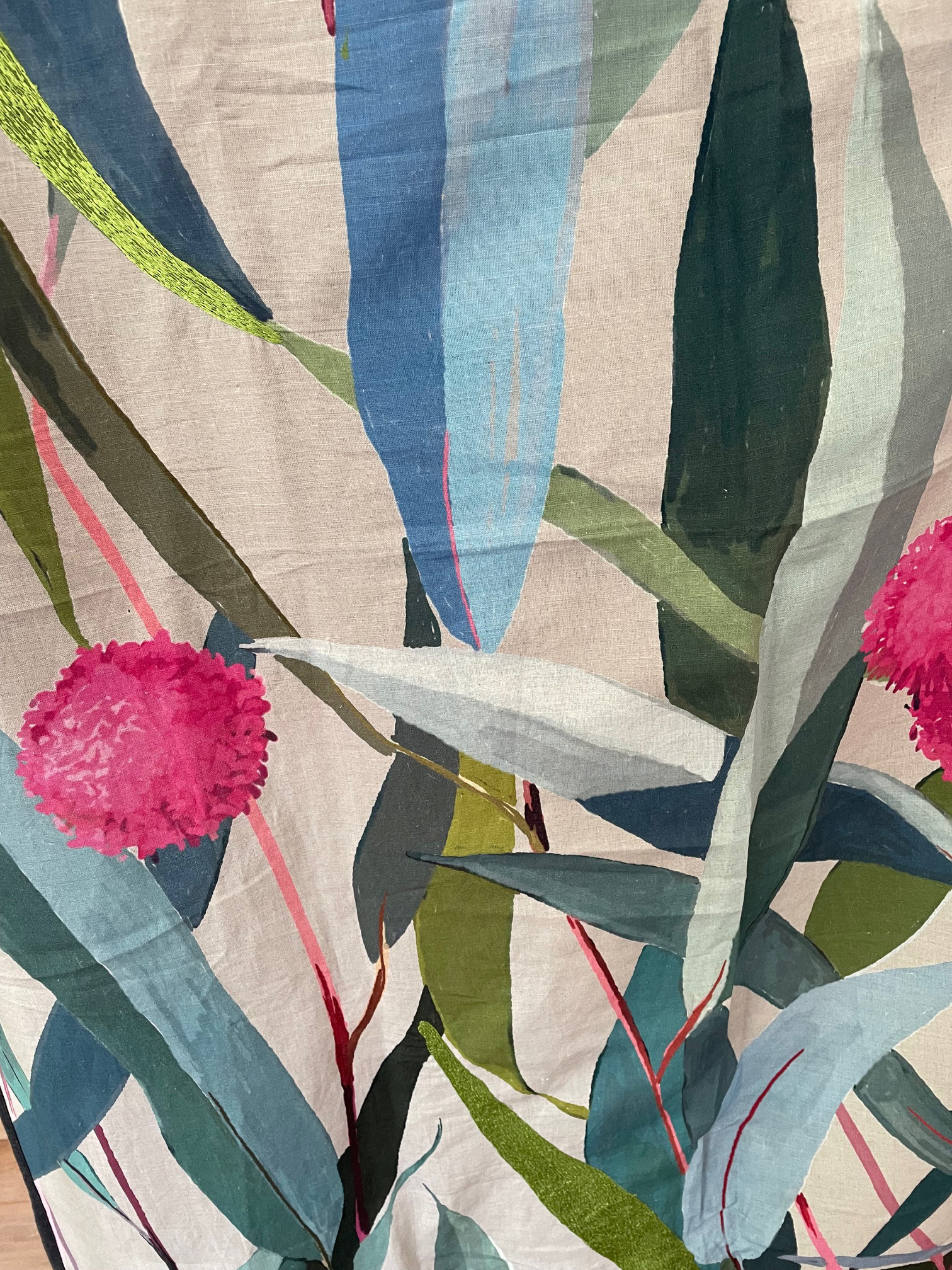 Plaid Cyra Halbleinen, ca.  100x180 cm, Wundervoll bemalt und bestickt, Natur-Bunt