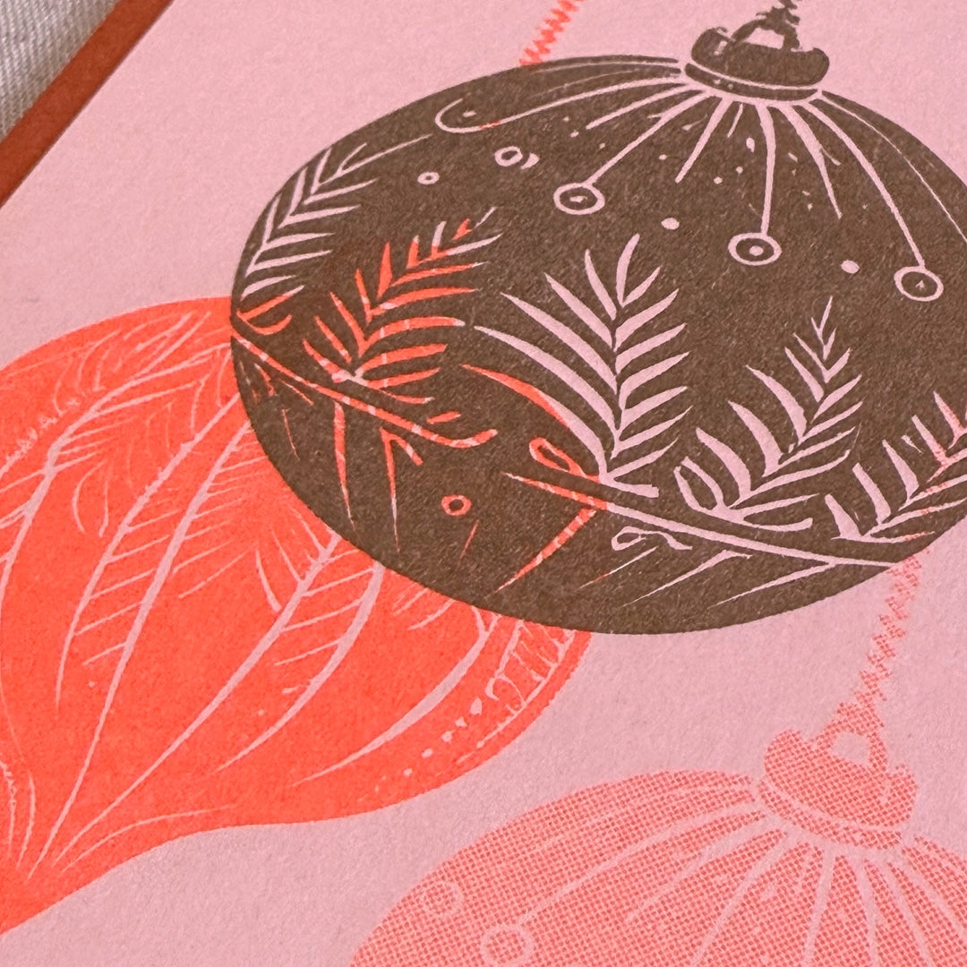 RISO Weihnachtskarte Weihnachtskugeln, mit Umschlag , Neon Pink, handgedruckt   