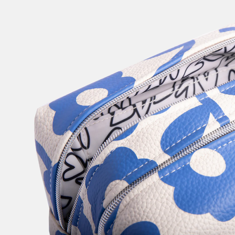 Caroline Gardner Blue Floral Large Travel Wash Bag, Kulturbeutel