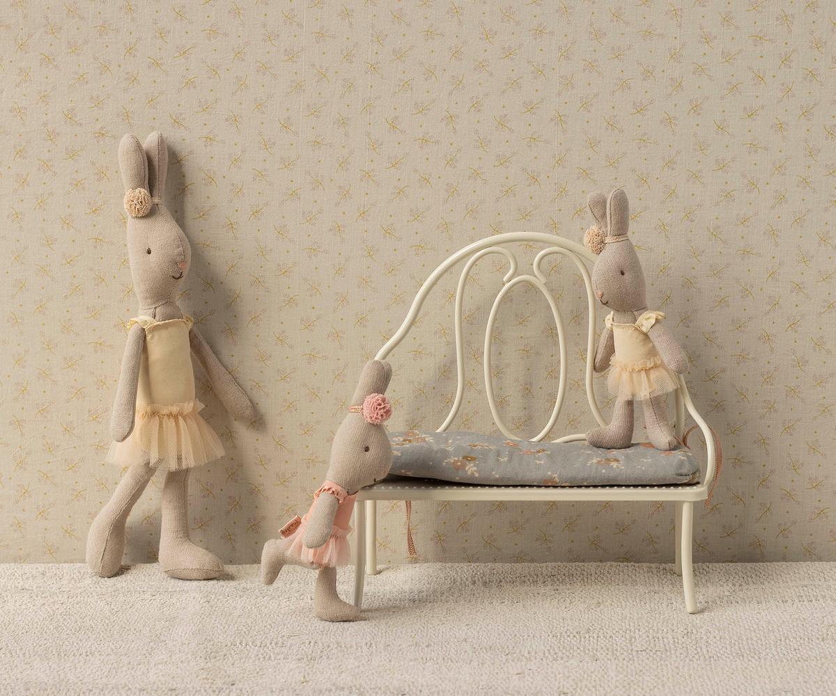 Hase, Mikro - Ballettanzug und Rock creme, ca. 14 cm