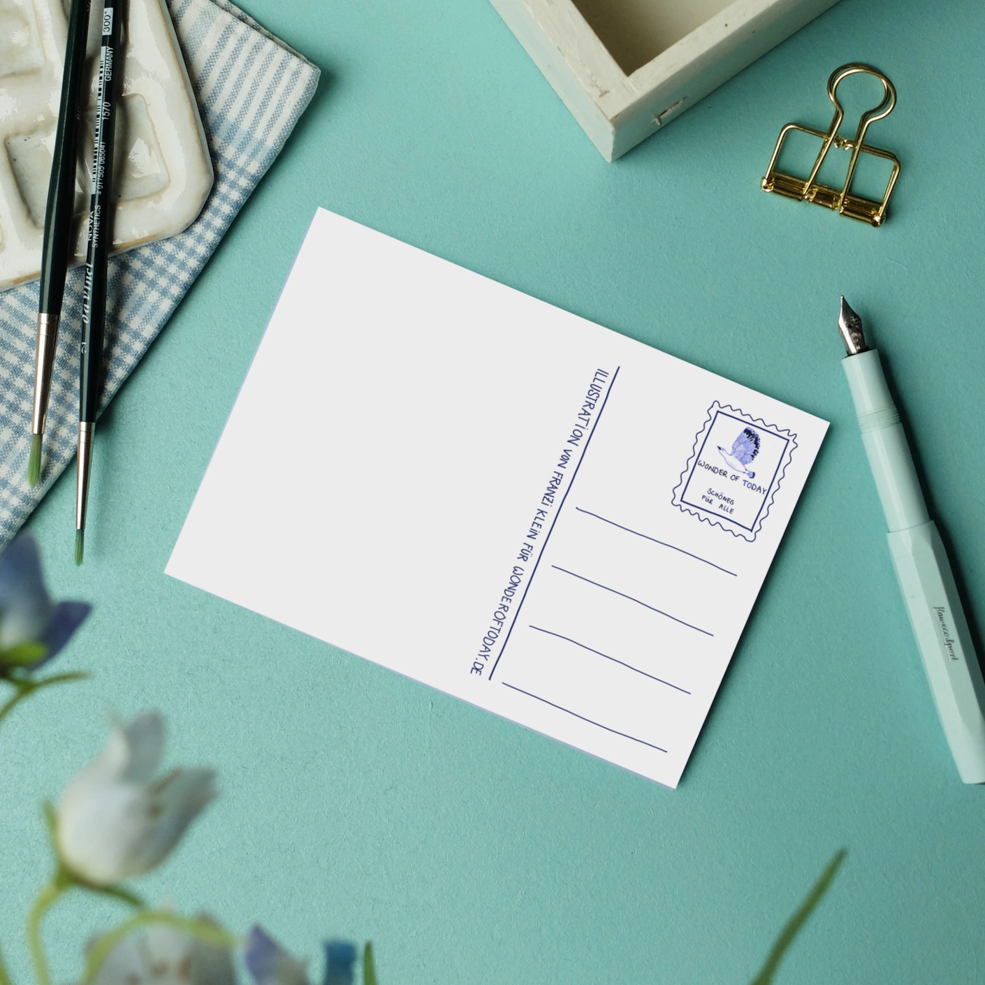 Postkarte Gartengeräte weiß von Wonder Of Today 