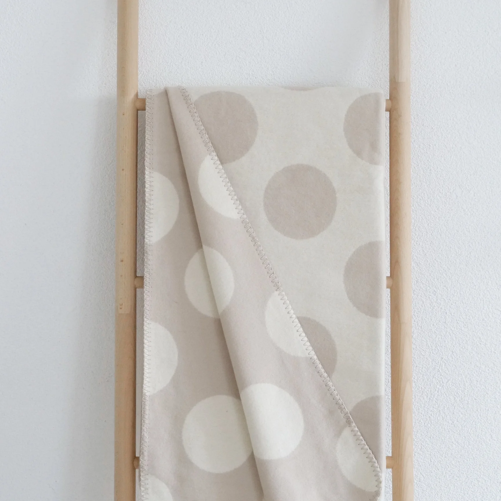 RIEMA Kuscheldecke KARLA aus 100% Bio-Baumwolle (kbA) beige-natur, ca. 150x200cm