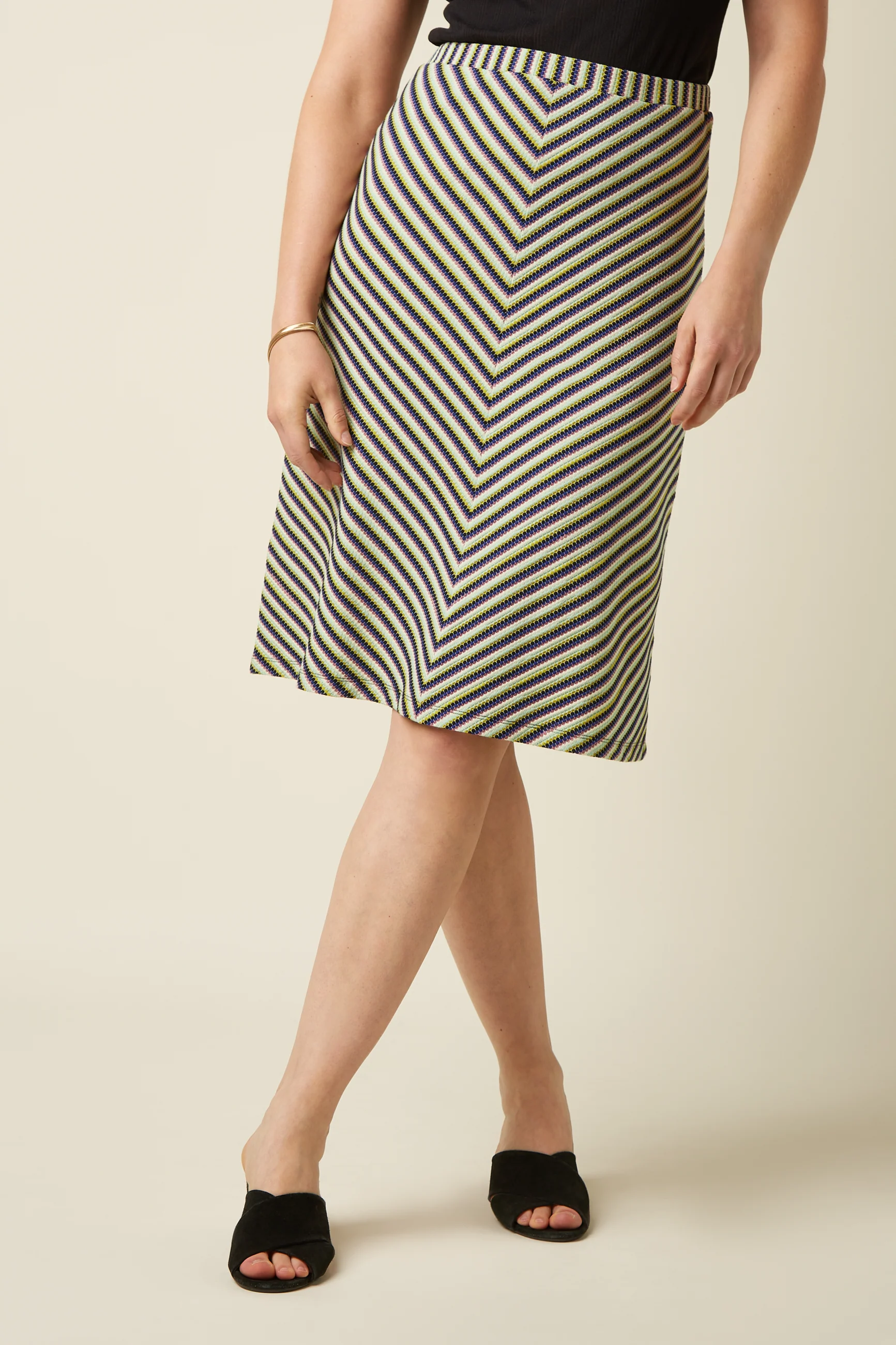 King Louie Juno Skirt Beebop Stripe, Farbe Black - Beebop Stripe, mittellanger Rock