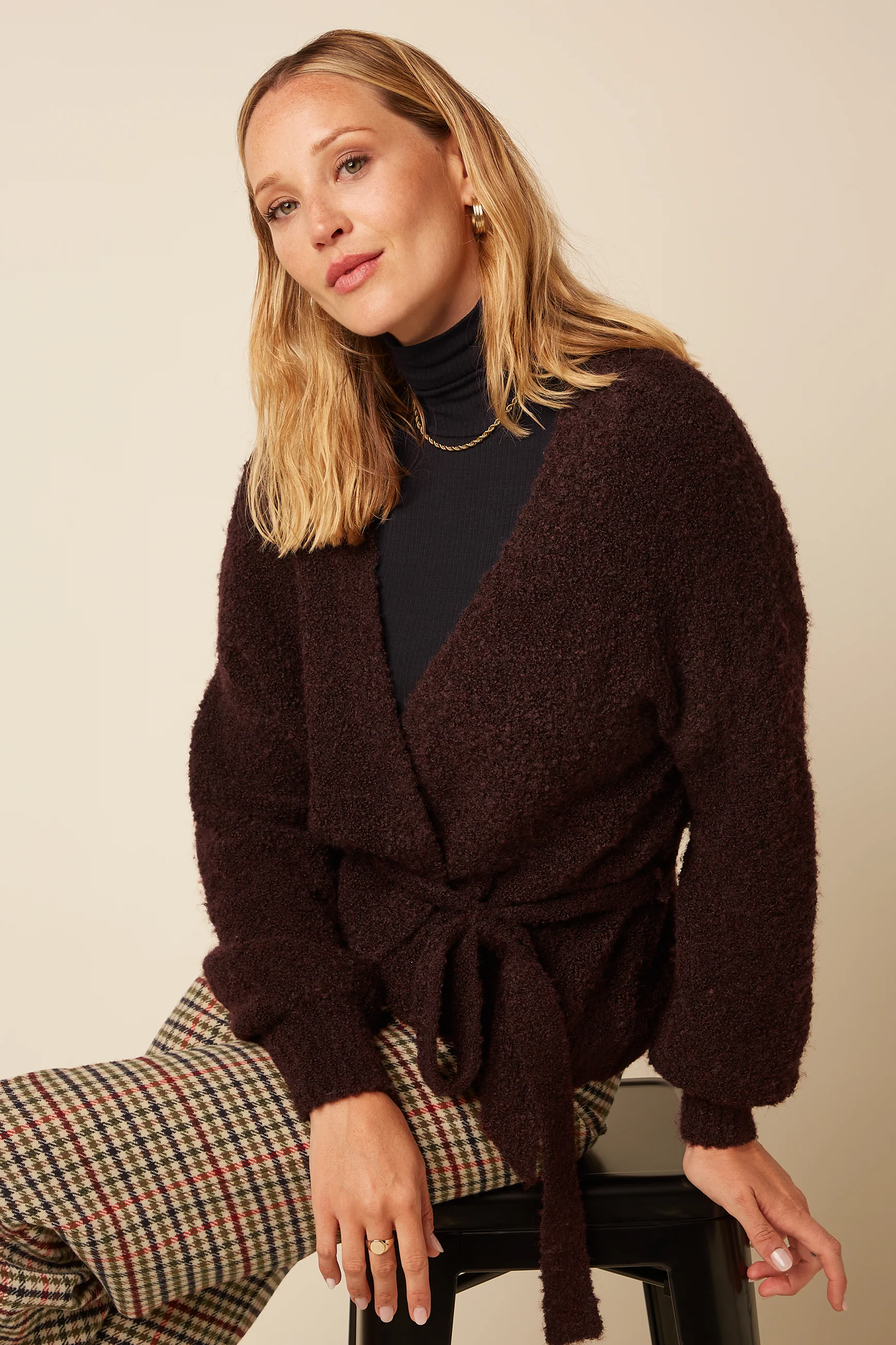 King Louie Cardi Loose Boucle Knit, Farbe Grape Red - Boucle Knit, Jacke, Cardigan