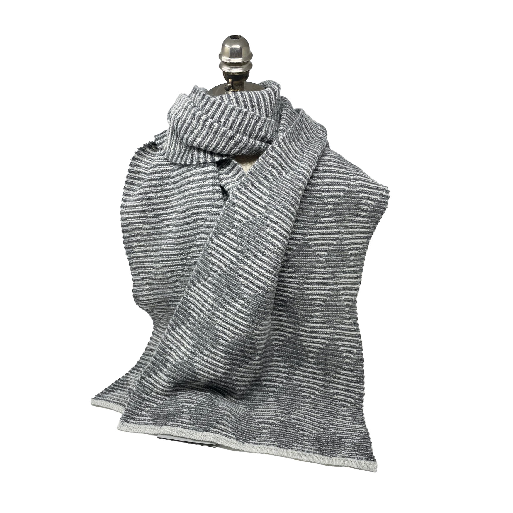 McKernan Schal "QUARREL"SILVER LIGHT,   ca. 34 x 195 cm , 100 % Wolle   