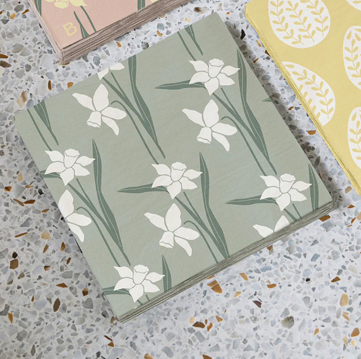 Daffodil Papierservietten White/Green, Papier von Broste Copenhagen, B33 x L33 cm
