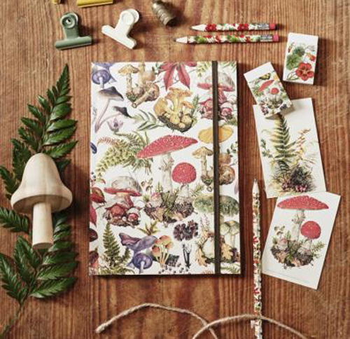 Sköna Ting Notizbuch A5 "Mushroom forest" 96 Blatt, mit Gummiband aus Schweden, Pilze