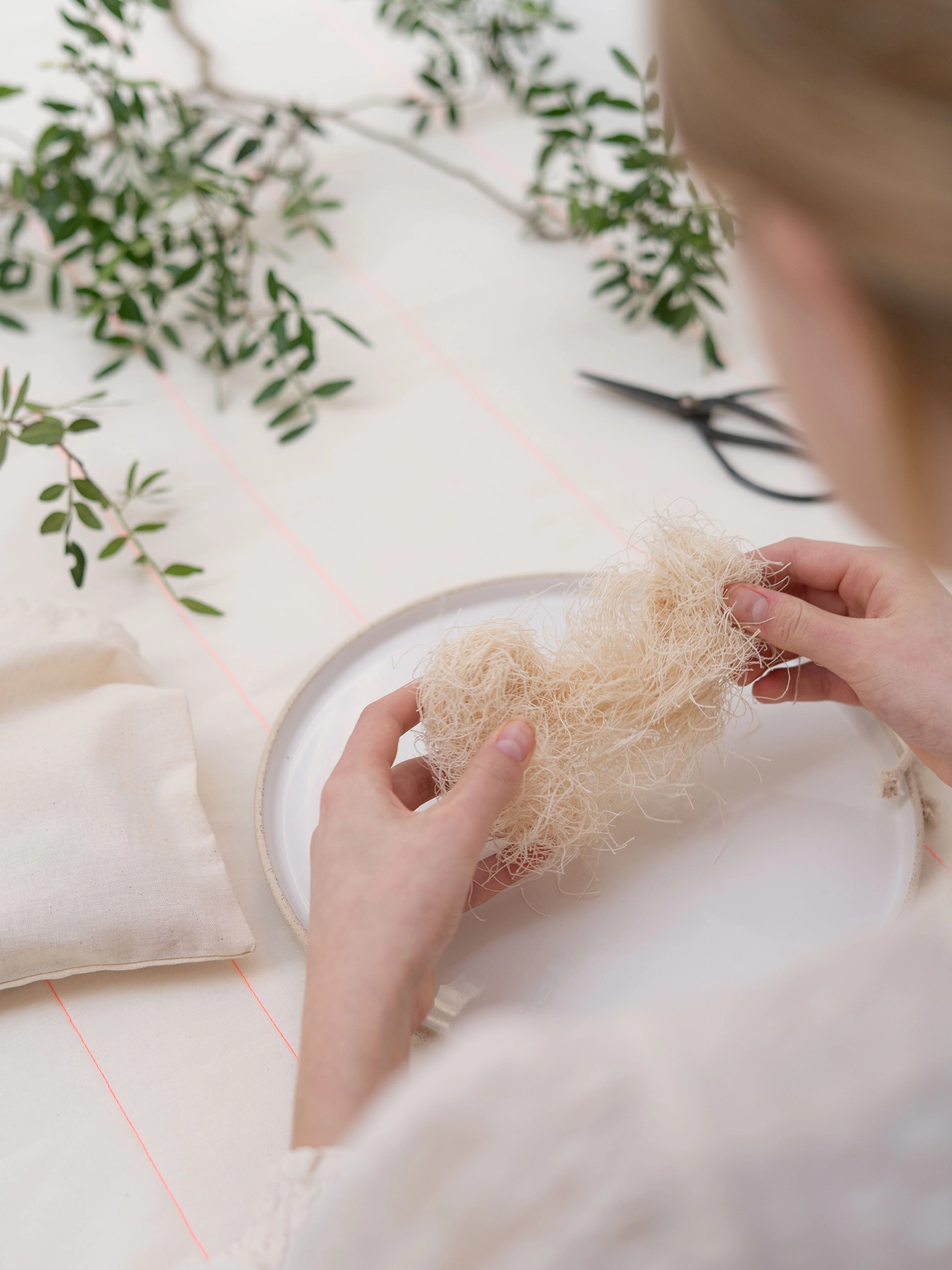 Jurianne Matter NEST wool eggs - bunt, Osternest Natur mit 7 Filzeiern im Set