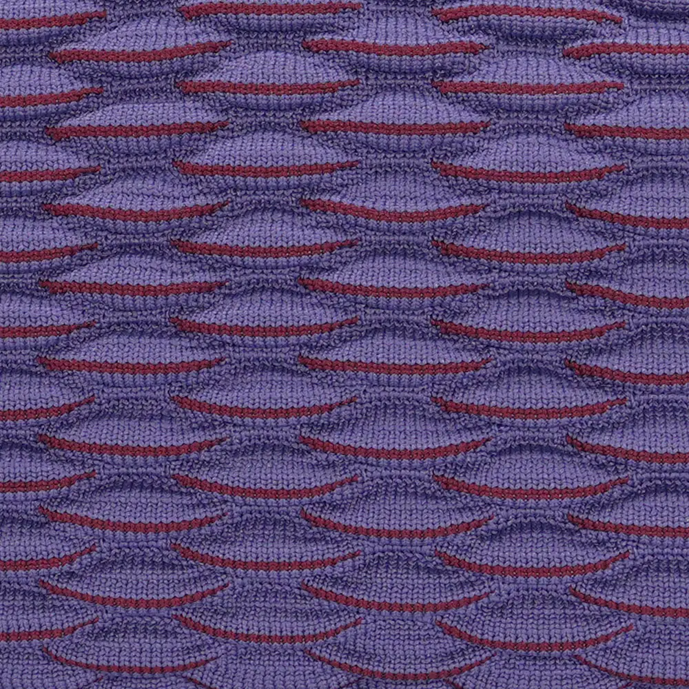 LOT83 Tasche Emma 98, Waben Violett-Aubergine,  ca.  20 x 27 cm