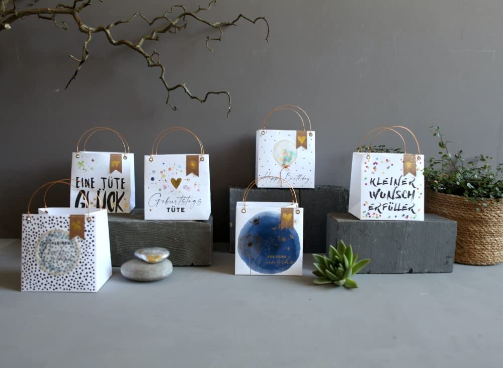 Good old friends Gutscheintüte "Eine Tüte Weihnachten" , ca.  12 x 17 x 8 cm 