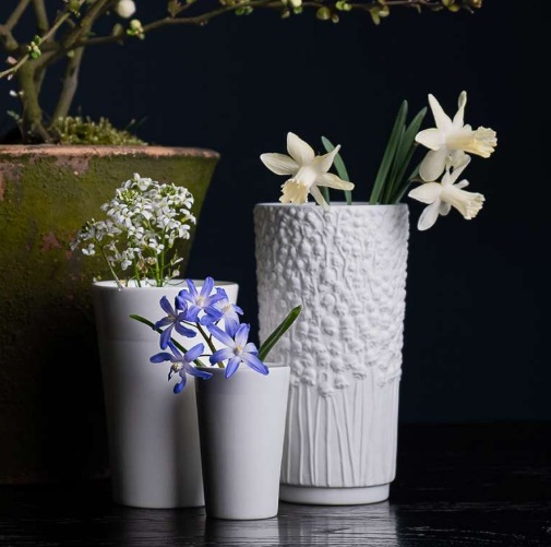 KLATT OBJECTS FLORA Convallaria Vase, Bone China , ca. 15,9 cm