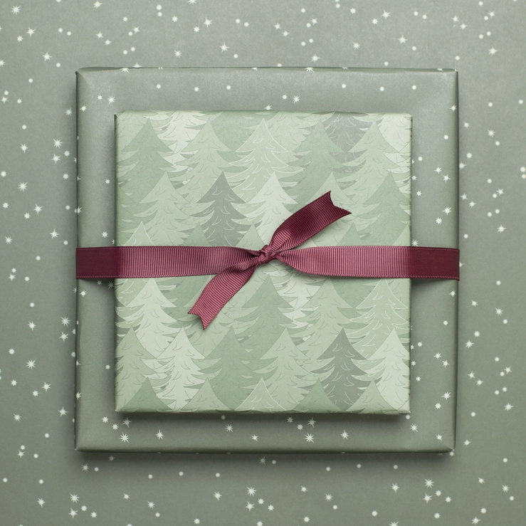 Geschenkpapier Weihnachts- Geschenkpapier Weihnachtsbaum und Sterne ca. 67 x 48 cm , beidseitig bedruckt