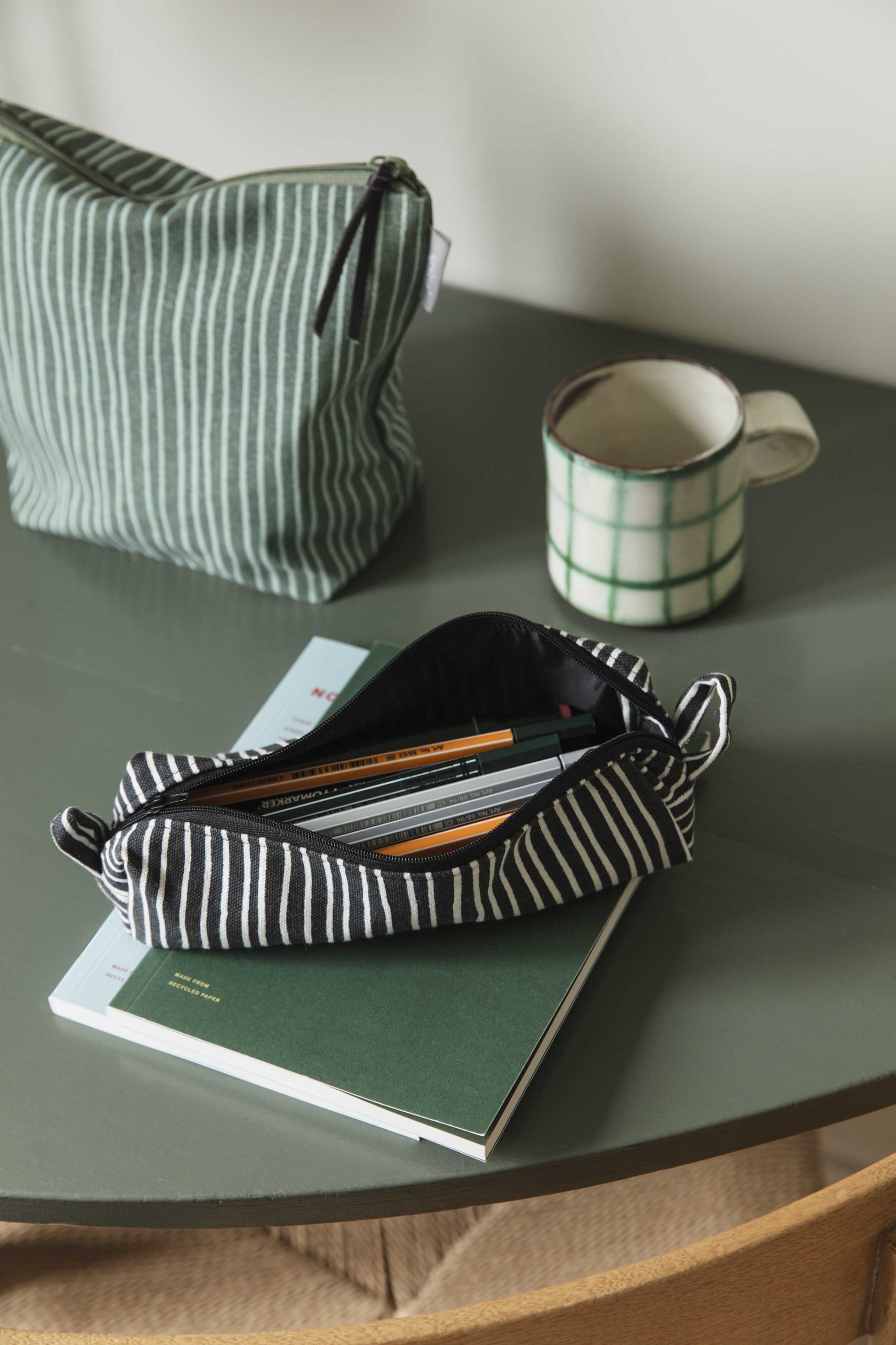 Spira of Sweden Federmäppchen STRIPE schwarz, pencil case asfalt