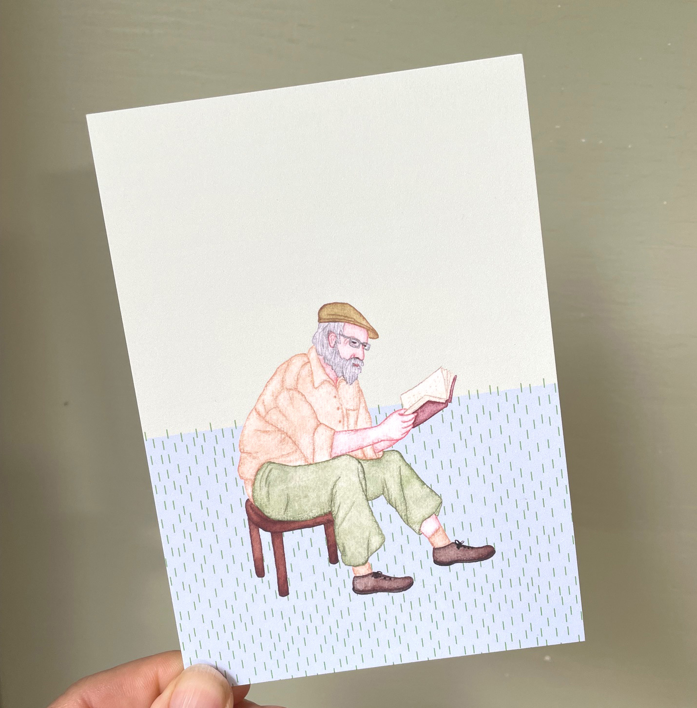 Postkarte Mann liest Buch von ask a duck   