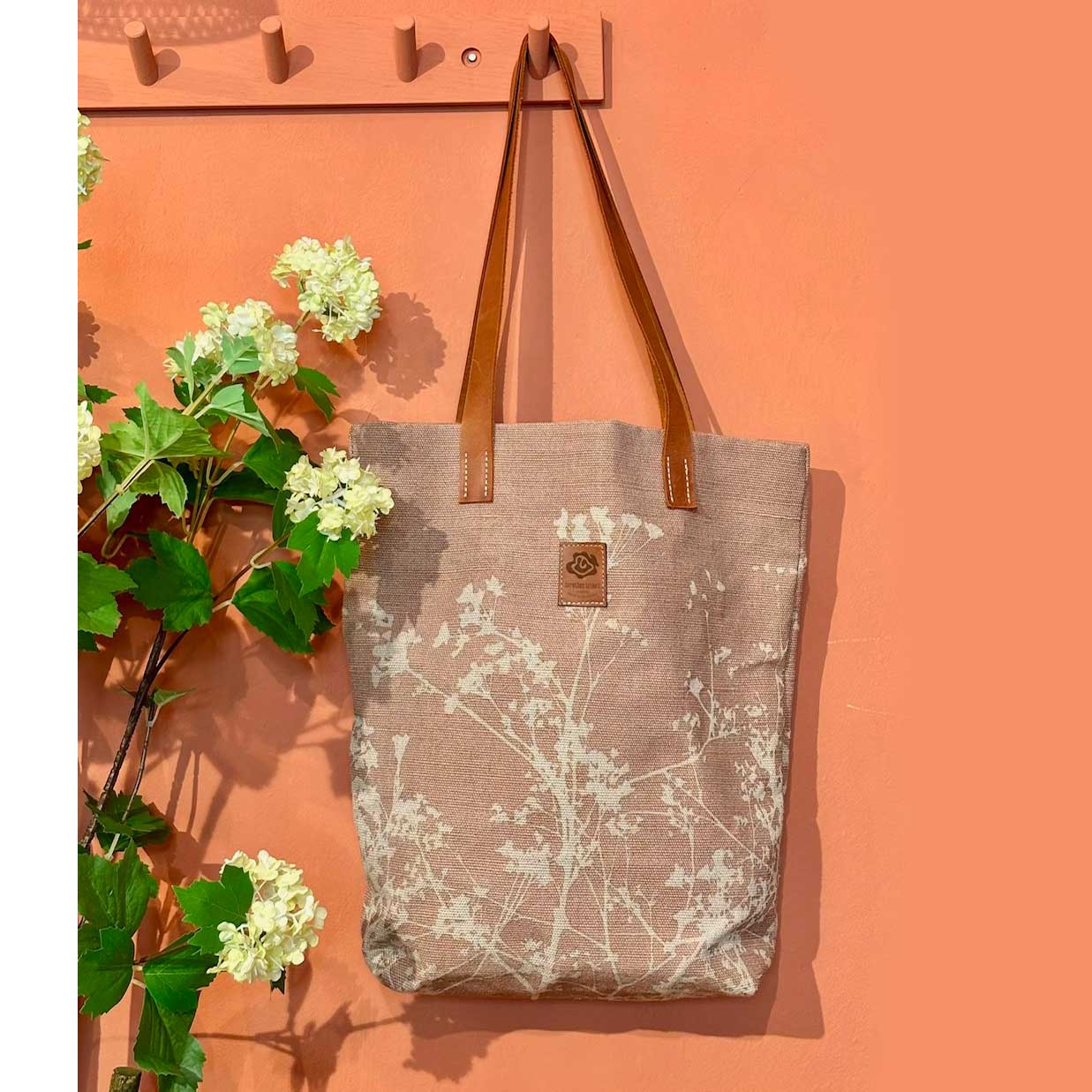 % Dorothee Lehnen Schultertasche Wiesenblumen, Leinen , ca. 26 × 10 × 38 cm