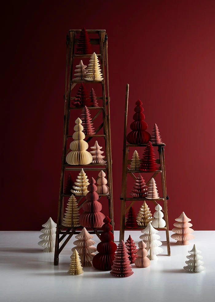 Bungalow Honeycomb Tannenbaum Wispwood, ca. 26 cm Forest von Bungalow, Papier, Honeycomb Tree Wispwood H26cm Forest