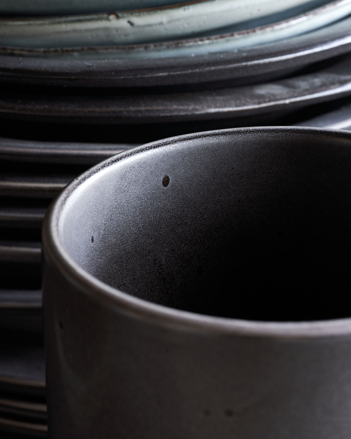 % House doctor RUSTIC  Dunkelgrau Utensilo/Krug  von House Doctor , D. ca. 12 cm x 15 cm