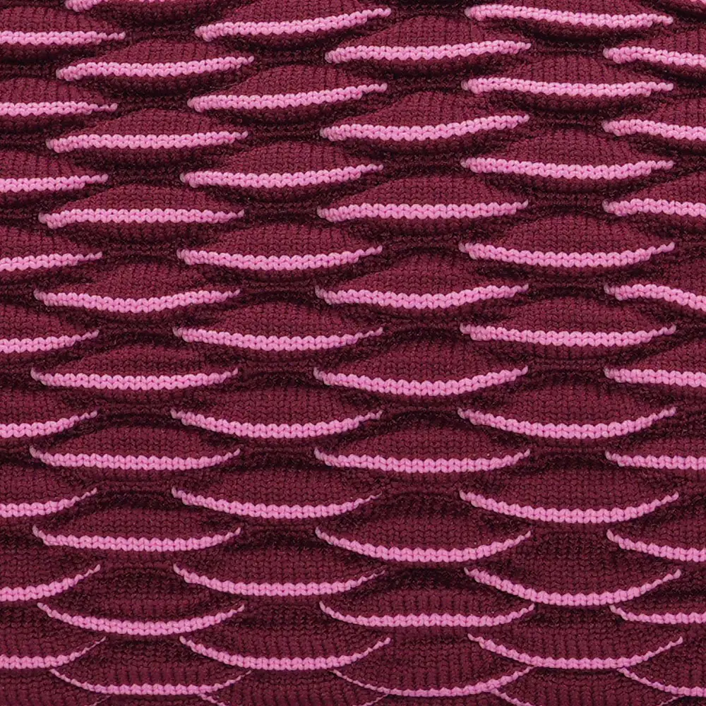 LOT83 Tasche Emma 93, Waben Aubertgine,  ca.  20 x 27 cm