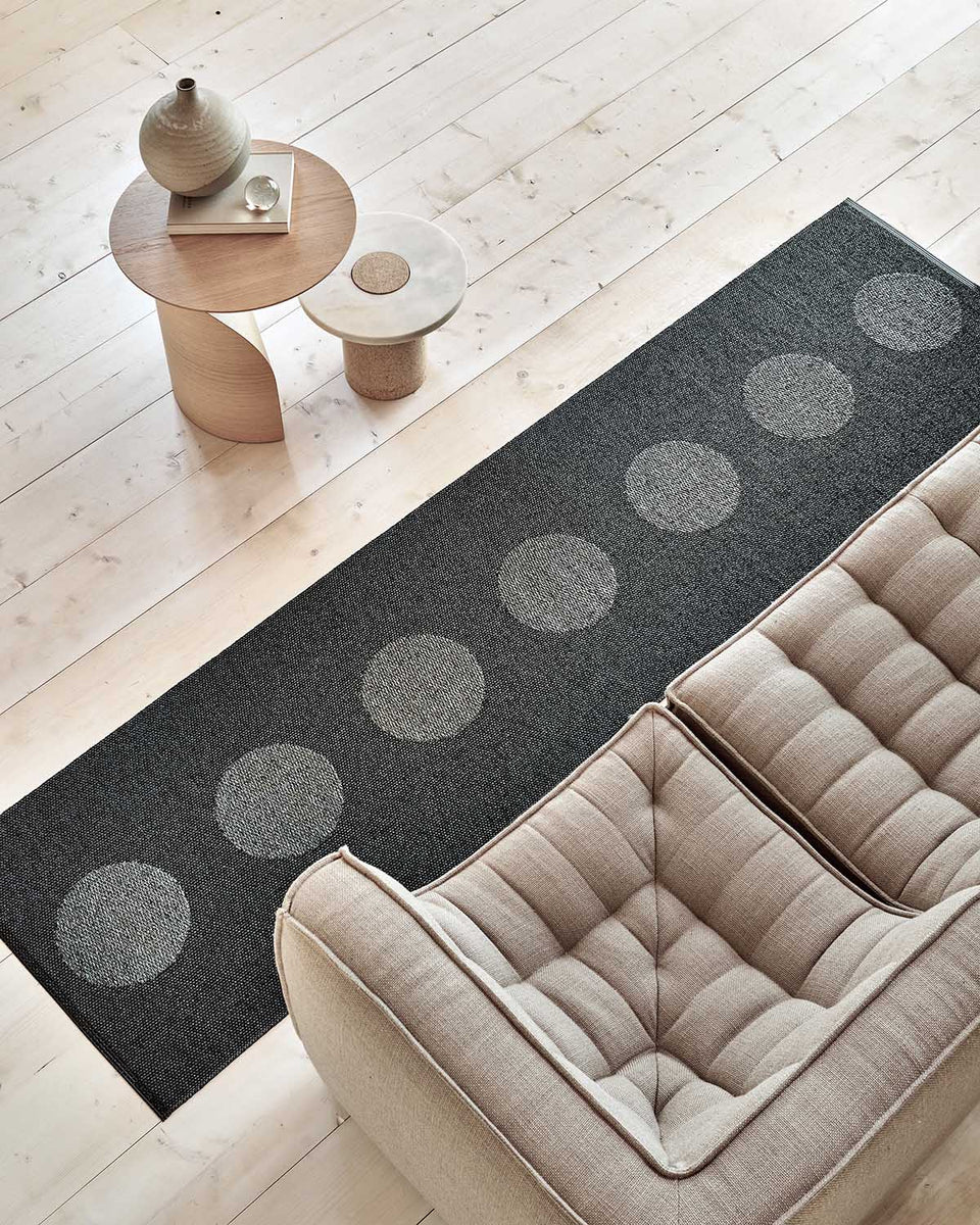 pappelina Teppich VERA 2.0 Black , ca. 70 x 200 cm  