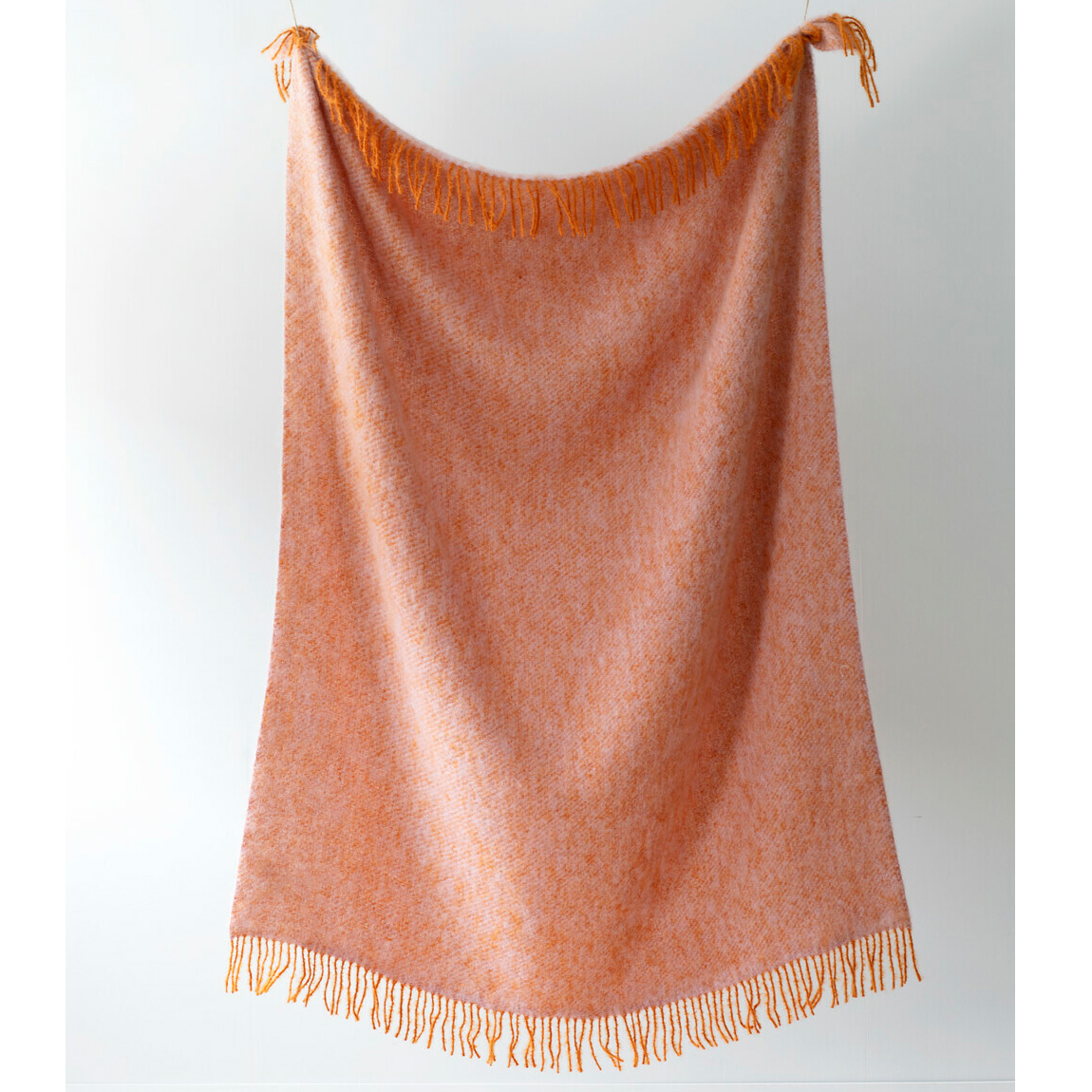 Lapuan Kankurit REVONTULI Wolldecke Mohair powder-maroon , 130×170 cm Lapuan Kankurit REVONTULI Wolldecke Mohair powder-maroon , 130×170 cm