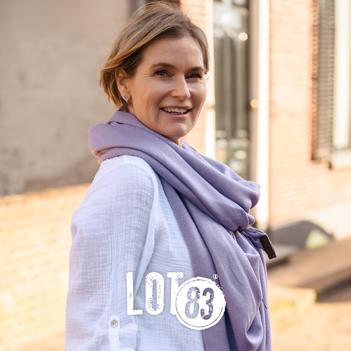 % LOT83 Dreieckiger Strickschal Fien Lilac