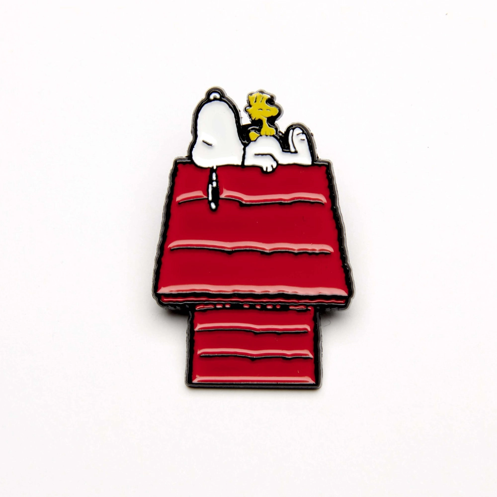 The Peanuts PIN Friends Forever SNOOPY  und Woodstock auf Haus
