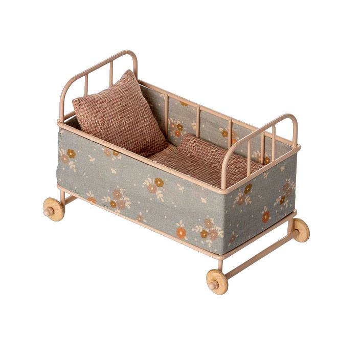 Maileg Kinderbett, Mikro - Powder für das Mausehaus, ca. 10 x 16 cm