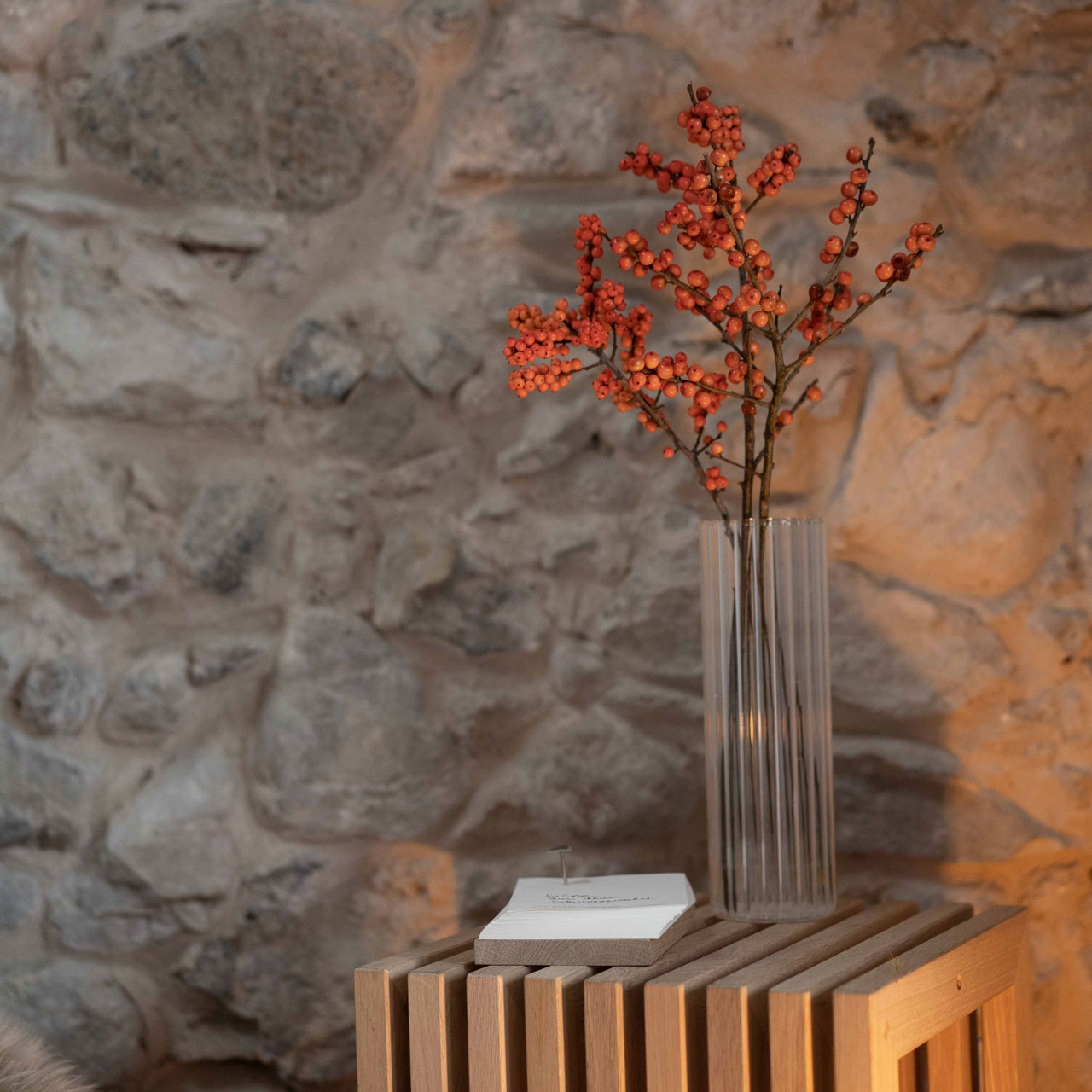 Raumgestalt  Vasenset Josef aus gewelltem Borosilikatglas, 4er Set, Ø 4,6,8 und 10 cm von Raumgestalt