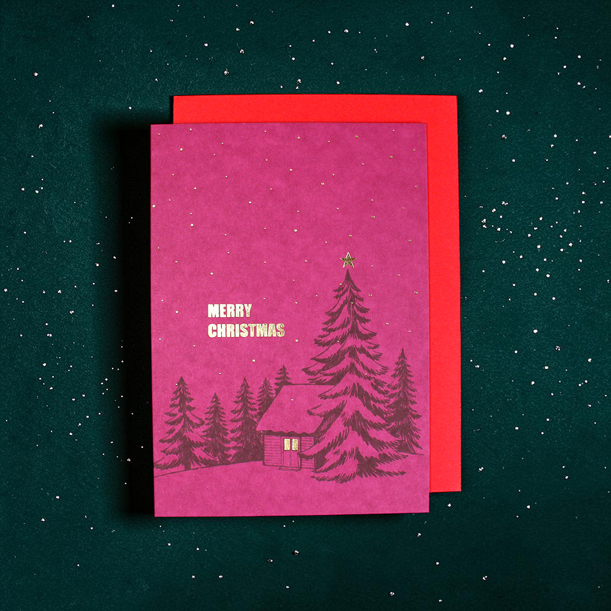 Klappkarte Haus im Wald mit Veredelung, lila/schwarz mit Goldfeffekt – Merry Christmas, Format B6
