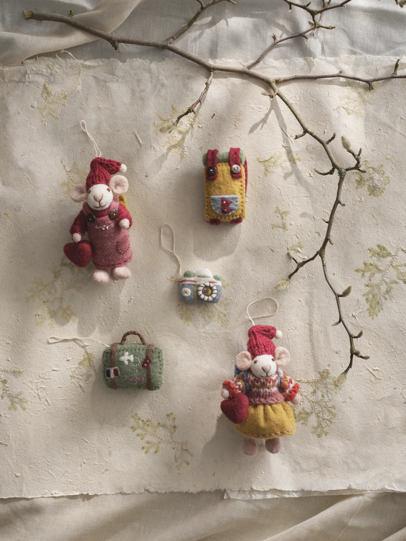 Gry & Sif Weihnachtsmäuse im Paar  mit Herzen, ca. 12 cm, Small White Gry & Sif Mice w/Hearts