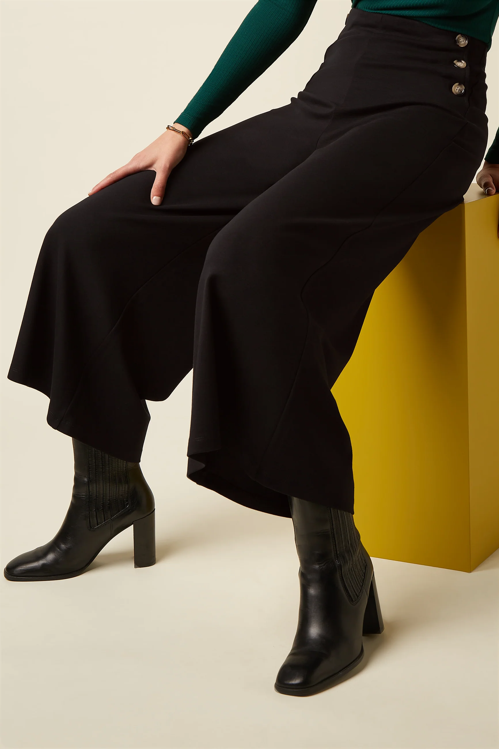 King Louie Hose Pia Culotte Milano Uni Farbe: Black