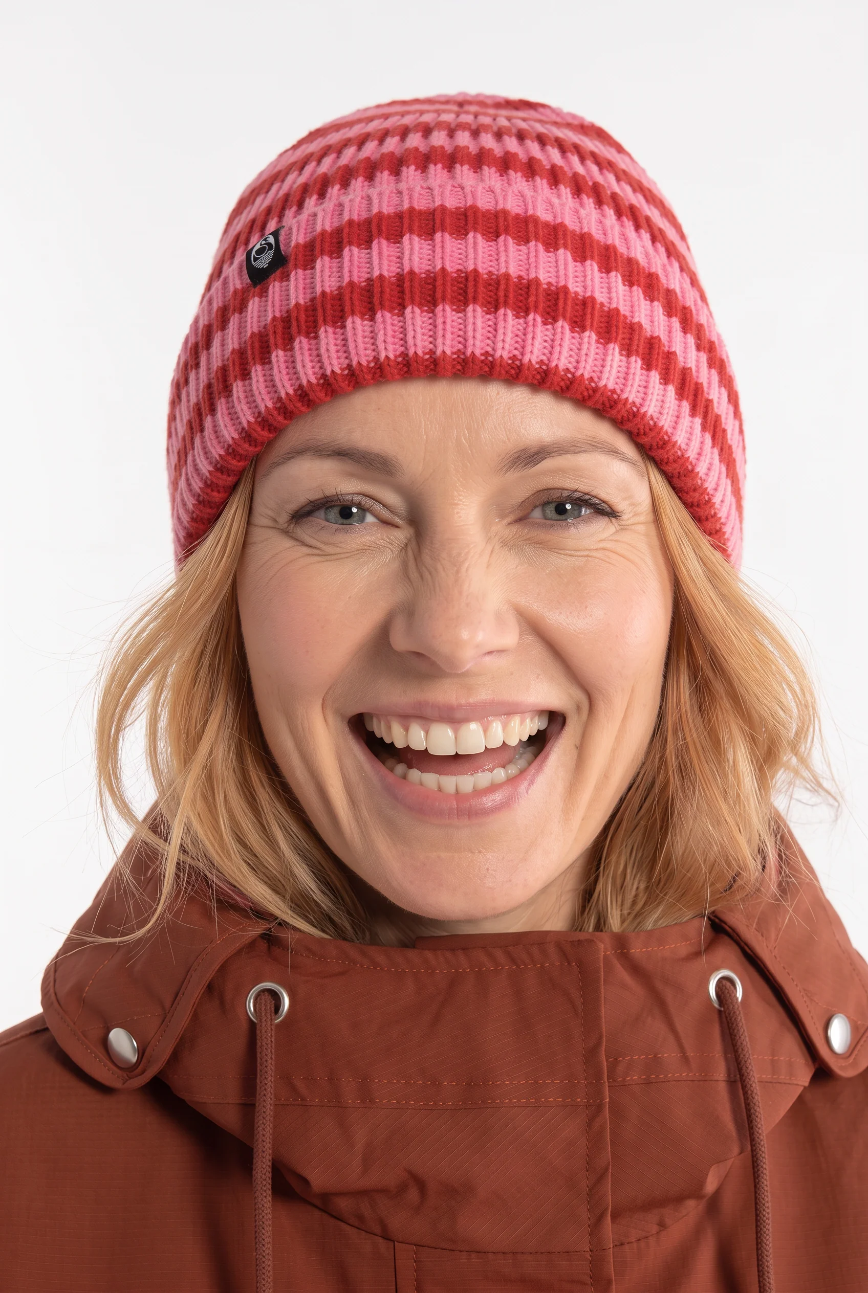 Danefae Danefolk Mütze Beanie Streifen Leuchtendes Rot/Würziges Pink, ONE SIZE