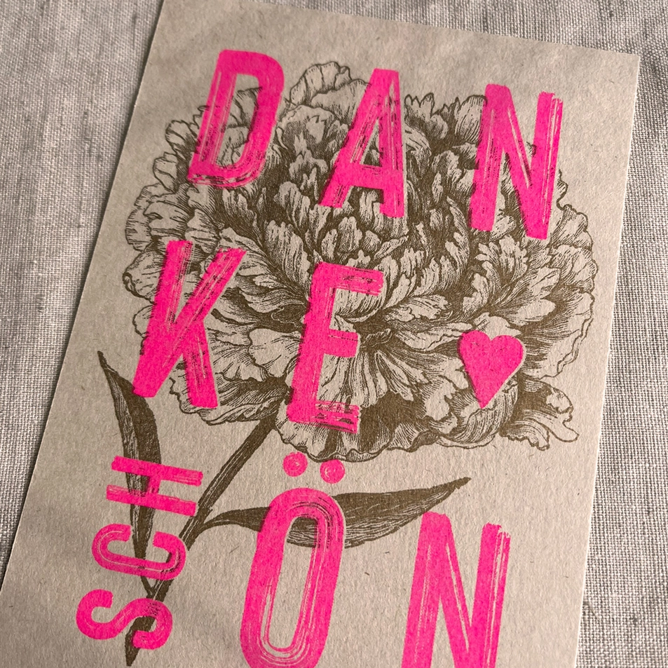 RISO Postkarte TYPO »Dankeschön«, Neon Pink, handgedruckt  