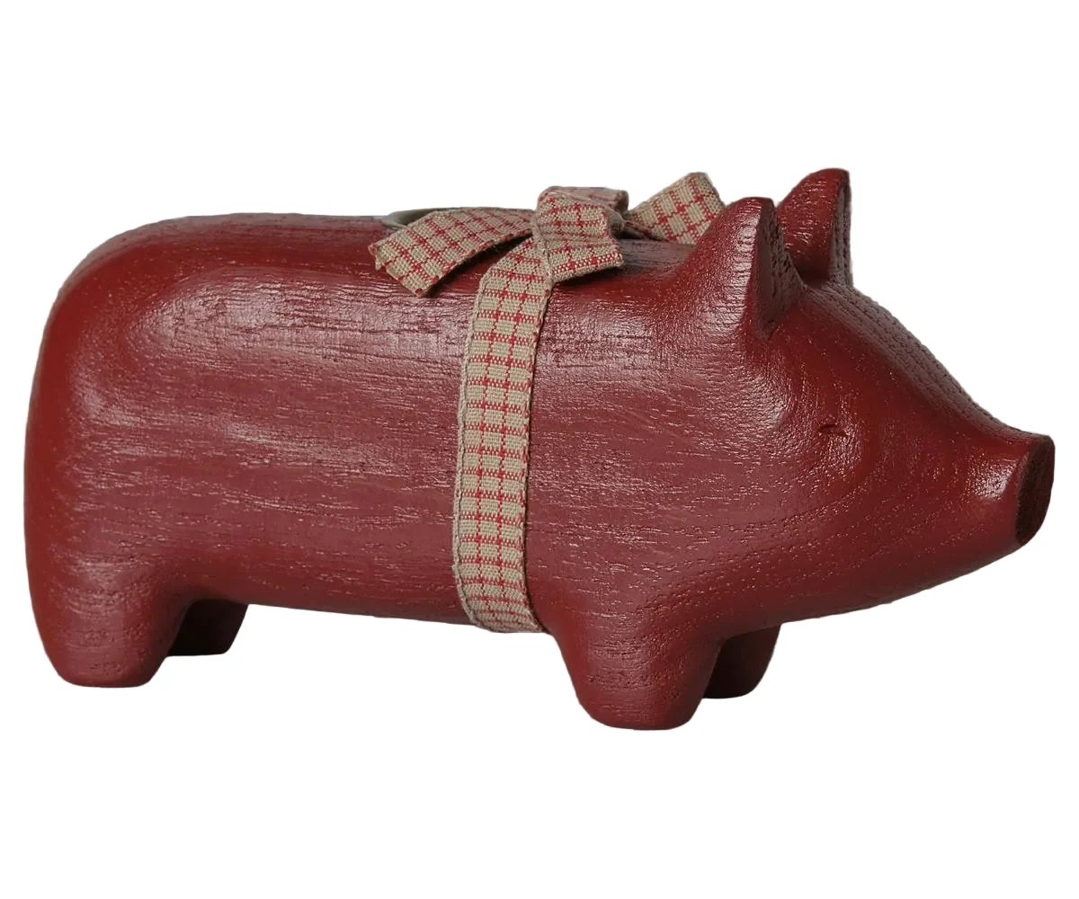 Maileg Holzkerzenhalter, Schwein, Mittel – Rot, Länge ca. 18 cm