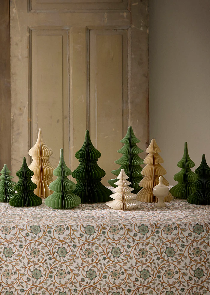 Bungalow Honeycomb Tannenbaum Noble, ca. 30cm Forest von Bungalow, Papier, Honeycomb Tree Noble H30cm Forest