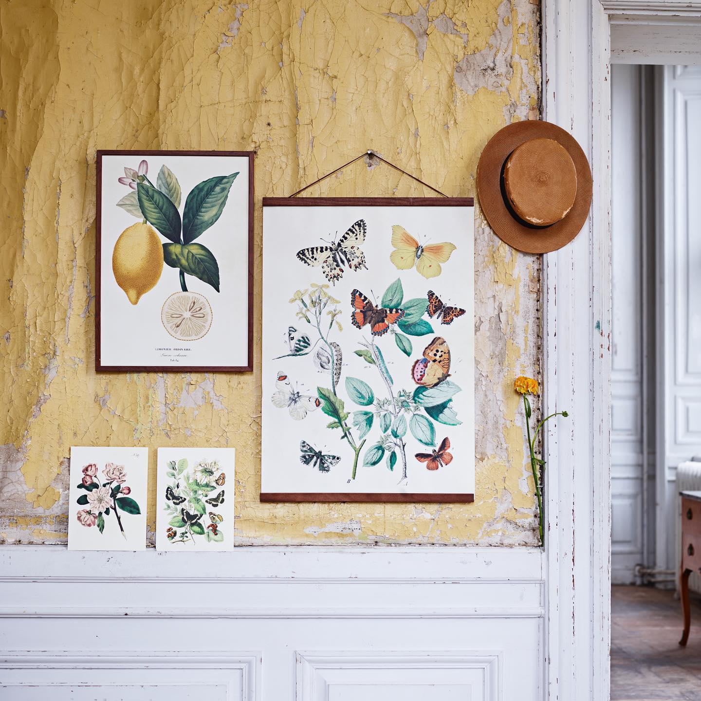 Posterleiste mit Lederschnur, Breite 70 cm von Sköna Ting 