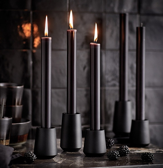 Engels Kerzen  Stabkerze gegossen, Größe D. 2,2 x H 24 cm Brombeere