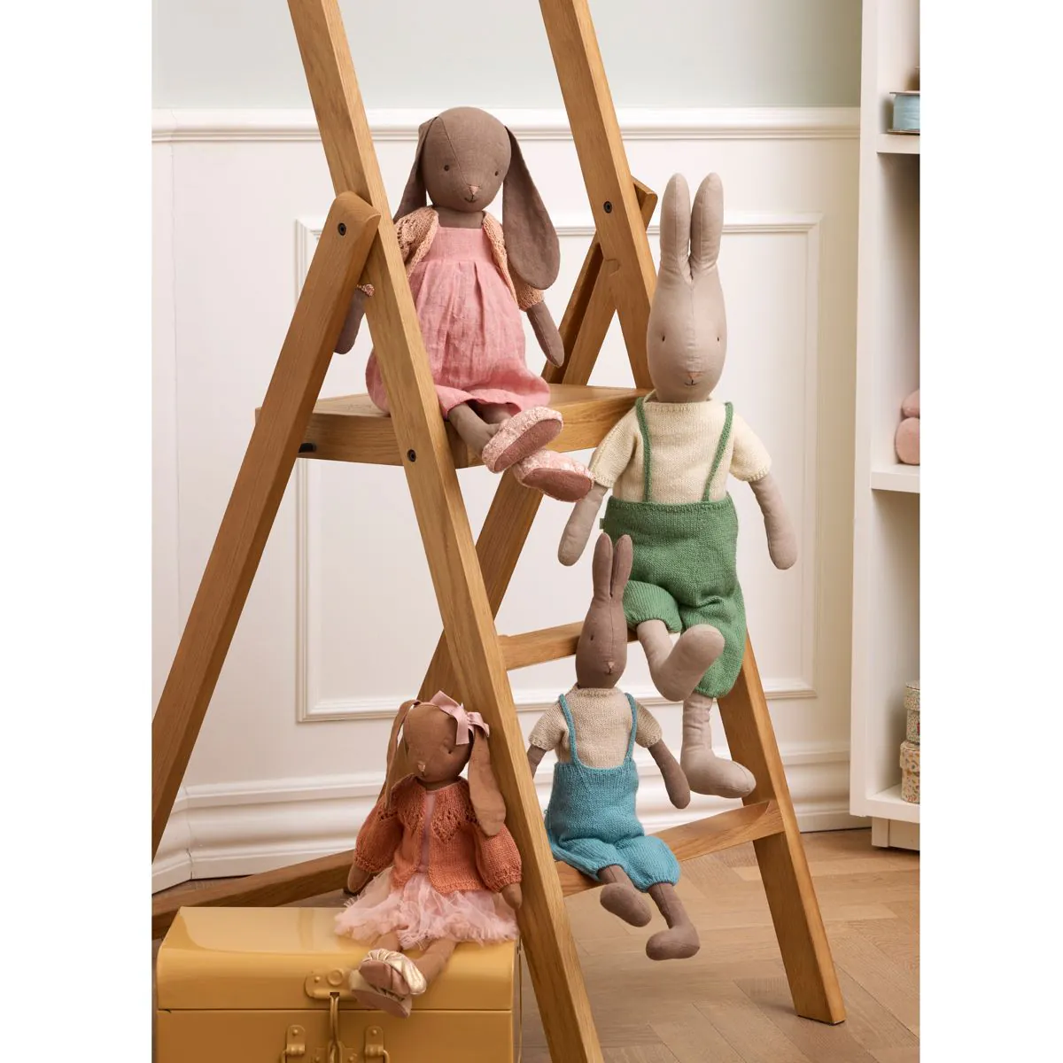 Maileg Kaninchen, Klassisch - Gestricktes Hemd und Overall Größe 5, ca. 70 cm , Hase 