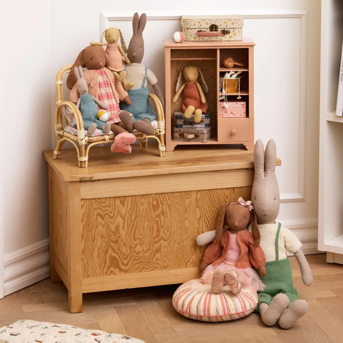 Maileg Kaninchen, Klassisch - Gestricktes Hemd und Overall Größe 5, ca. 70 cm , Hase 