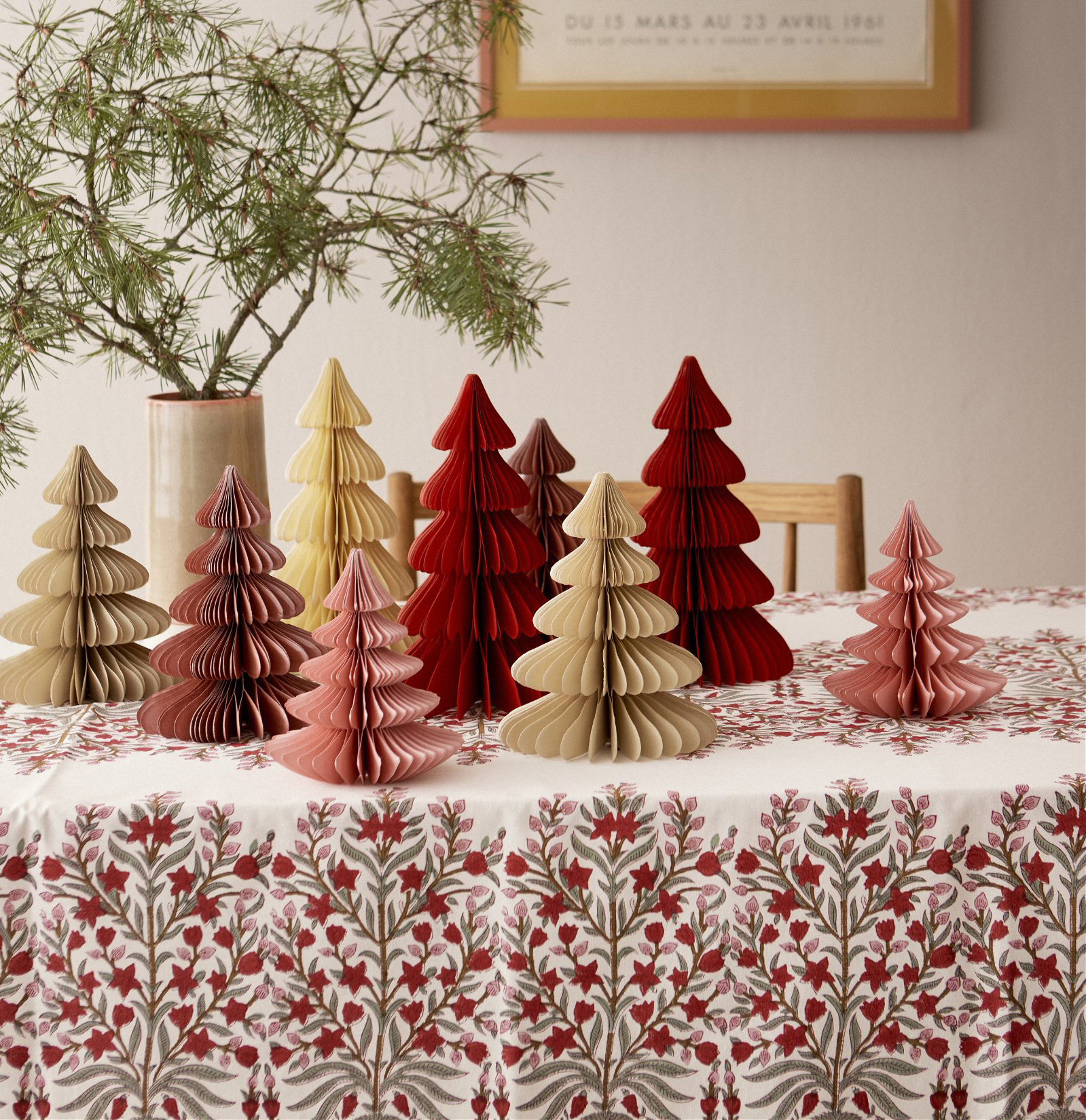 Bungalow XMAS Papierbaum " Evergreen" Tannenbaum, Höhe ca. 20 cm, Farbe: Hemp Bungalow XMAS Papierbaum " Evergreen" Tannenbaum, Höhe ca. 20 cm, Farbe: Hemp