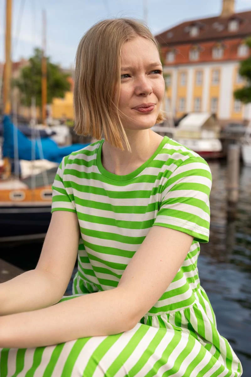 % Danefae Danebasic Kroeyer Dress Bright Green/Chalk, Kleid Streifen %