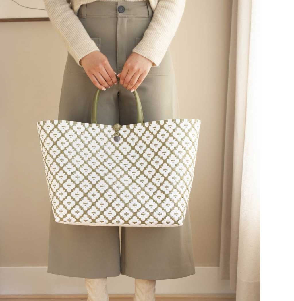 Handed By Motif Bag - Shopper, Farbe: Oliv-weiß, Größe L mit kurzen PU Griffen  
