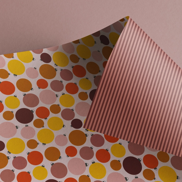 Geschenkpapier Weihnachtskugeln ca. 67 x 48 cm , beidseitig bedruckt  