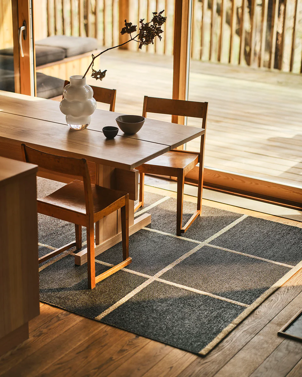 pappelina Teppich  CRISS Dark Brown/Cream/Cream Edge, ca. 70 x 150 cm  