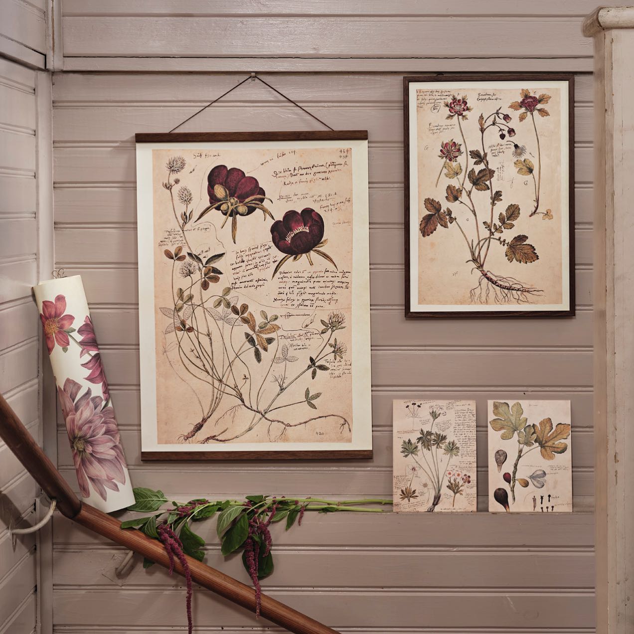 Posterleiste mit Lederschnur, Breite 70 cm von Sköna Ting 