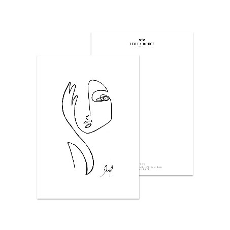 Leo la Douce Postkarte – WHERE AM I von Leo la Douce, Gesicht, weiß