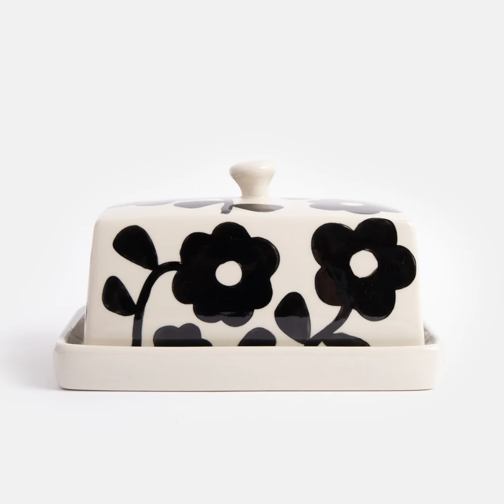 Caroline Gardner Butterdose Mono Floral