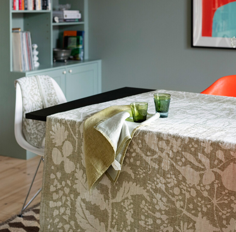 Lapuan Kankurit VILLIYRTIT  Leinen-Tischdecke 150 x200 cm,white-olive, 100% washed Leinen