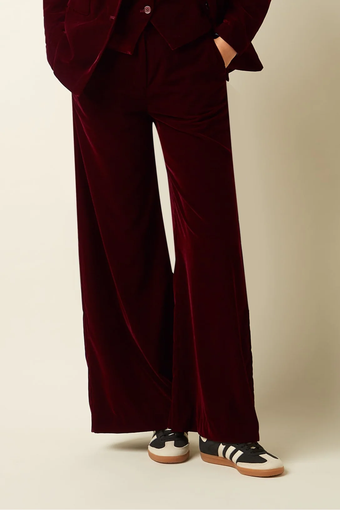 % King Louie Hose Peppa Pants Gamine Velvet, Farbe Bordeaux Red - Gamine Velvet, Samtoptik