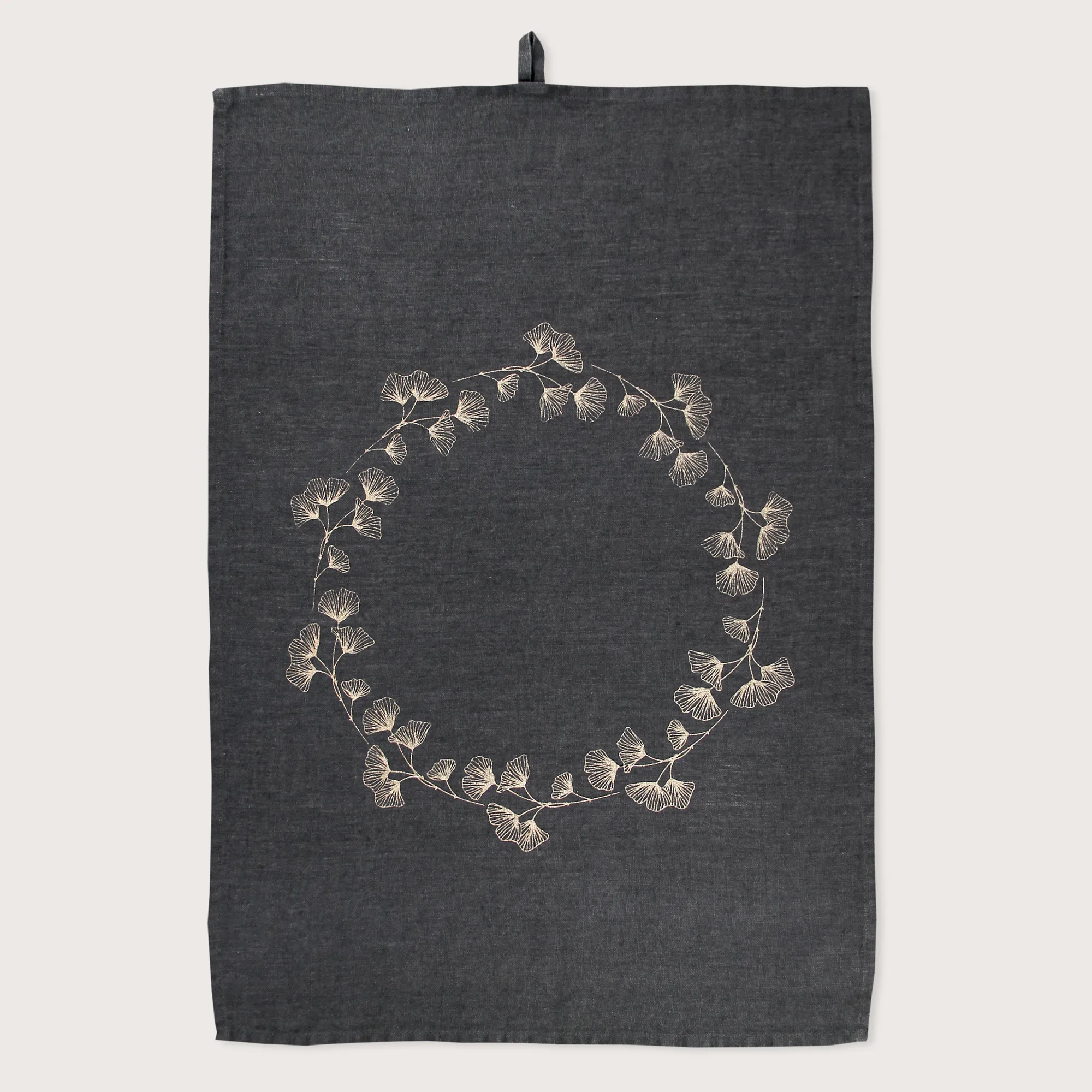 Geschirrtuch Ginkgokranz, Leinen forged iron, handbedruckt, ~50x70cm von Dorothee Lehnen   